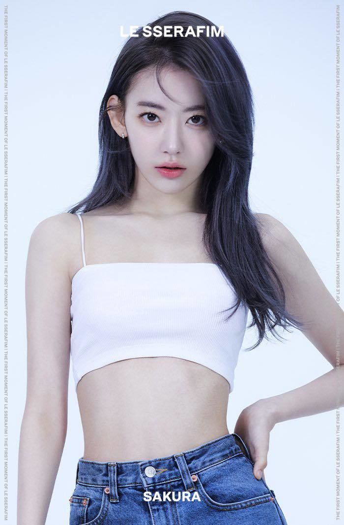 Hình ảnh LE SSERAFIM trước khi debut: Sakura lột xác ngoạn mục