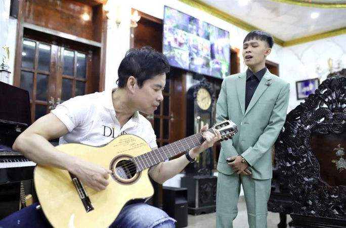 Hồ Văn Cường từ chối khi Ngọc Sơn giới thiệu là ngôi sao ca nhạc