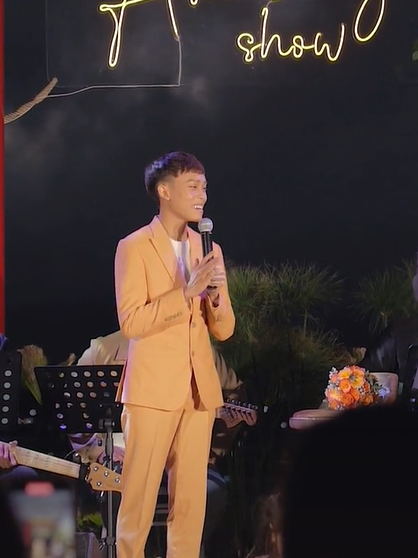Hồ Văn Cường từ chối khi Ngọc Sơn giới thiệu là ngôi sao ca nhạc