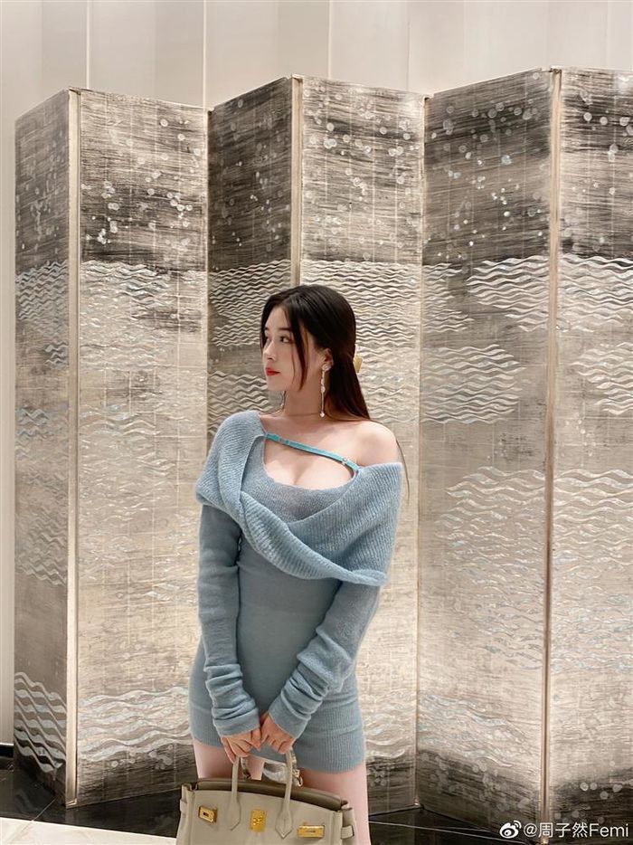 Huỳnh Hiểu Minh hẹn hò tình mới, trông mặt cứ ngỡ là Angela Baby