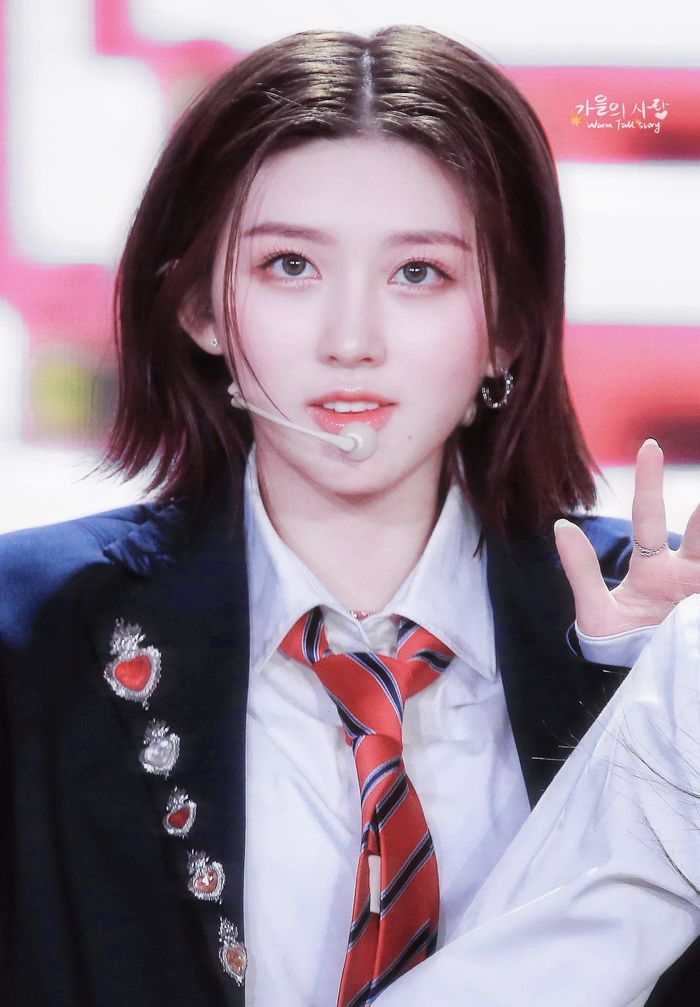 IVE mới là girlgroup Gen 4 chiếm lĩnh Kpop: Có thành viên nổi từ xưa