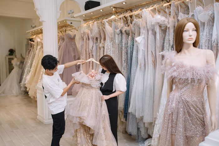 Khánh Thi - Phan Hiển tất bật chuẩn bị đám cưới: chị đẹp đã làm cô dâu