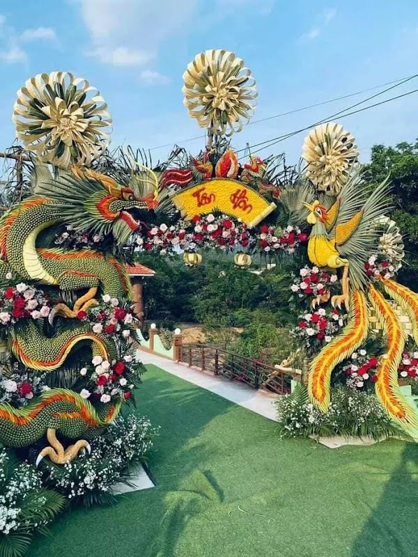 Sao Việt lặn lội đường xa dự đám cưới Mạc Văn Khoa