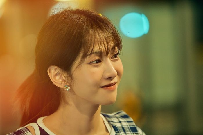Lê Bống: Từ Idol tóp tóp triệu view đến nàng thơ của Chi Dân