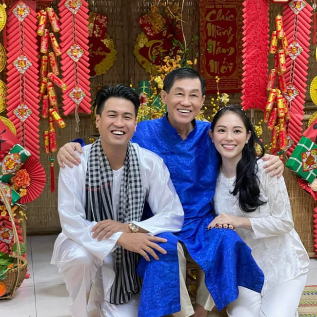 Linh Rin sắp làm dâu tỷ phú, cùng gia đình chồng với Hà Tăng