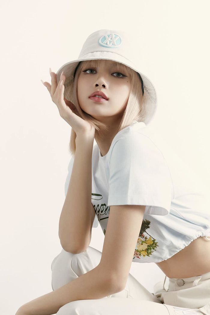 Lisa (BLACKPINK): Idol gì cũng giỏi nhưng phỏng vấn là toát mồ hôi