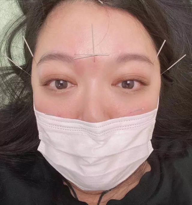Lý San San: Hoa hậu bị bệnh nan y vẫn rao bán vương miện để từ thiện