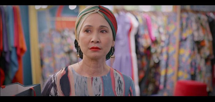 Mẹ chồng quốc dân ngoài đời thực: 2 con dâu gọi là “chị Hương”