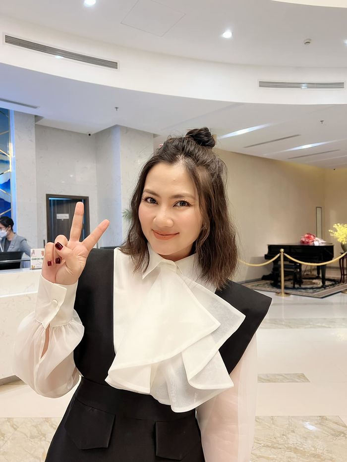 Mẹ đơn thân Vbiz giàu nứt vách: Phi Thanh Vân mua nhà mới, tậu 4 ôtô