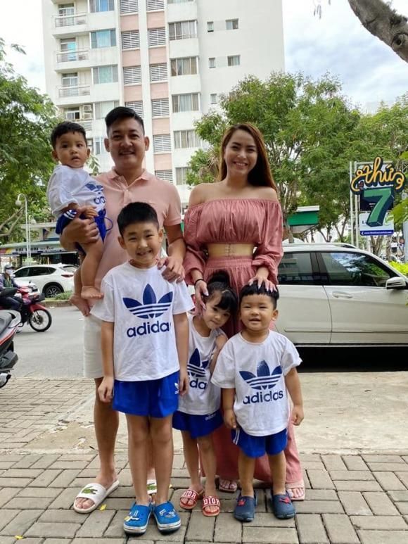 Mỹ nhân Việt với con riêng của chồng: Hà Thanh Xuân đáng ngưỡng mộ