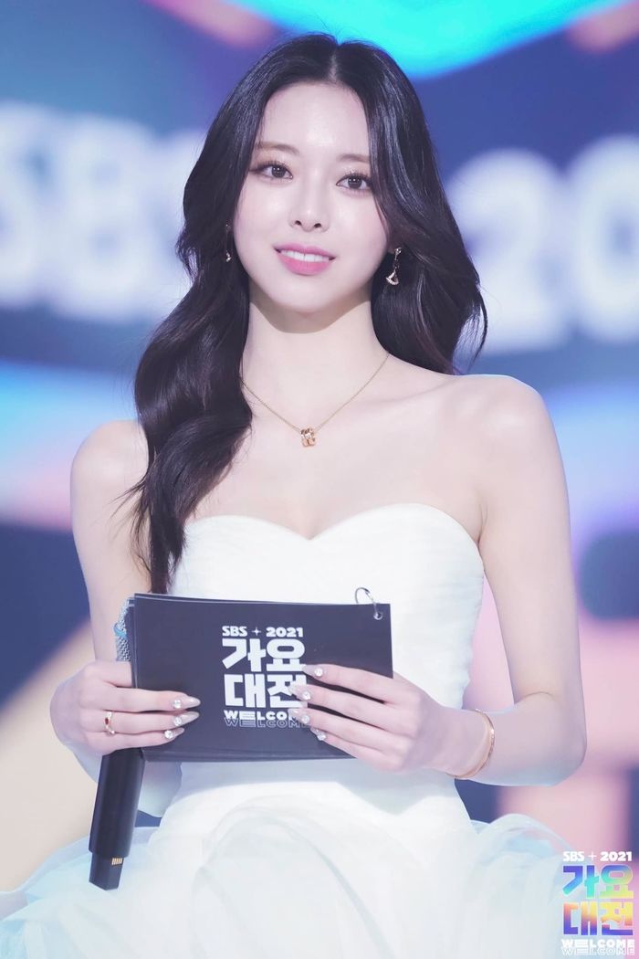 Muôn kiểu idol Kpop trong sắc trắng: Seohyun (SNSD) không hề ngây thơ