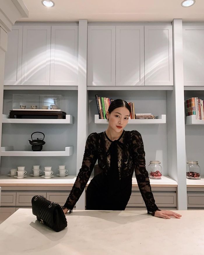 Mỹ nhân đổi đời nhờ vương miện: Thùy Tiên mỗi ngày một túi hiệu