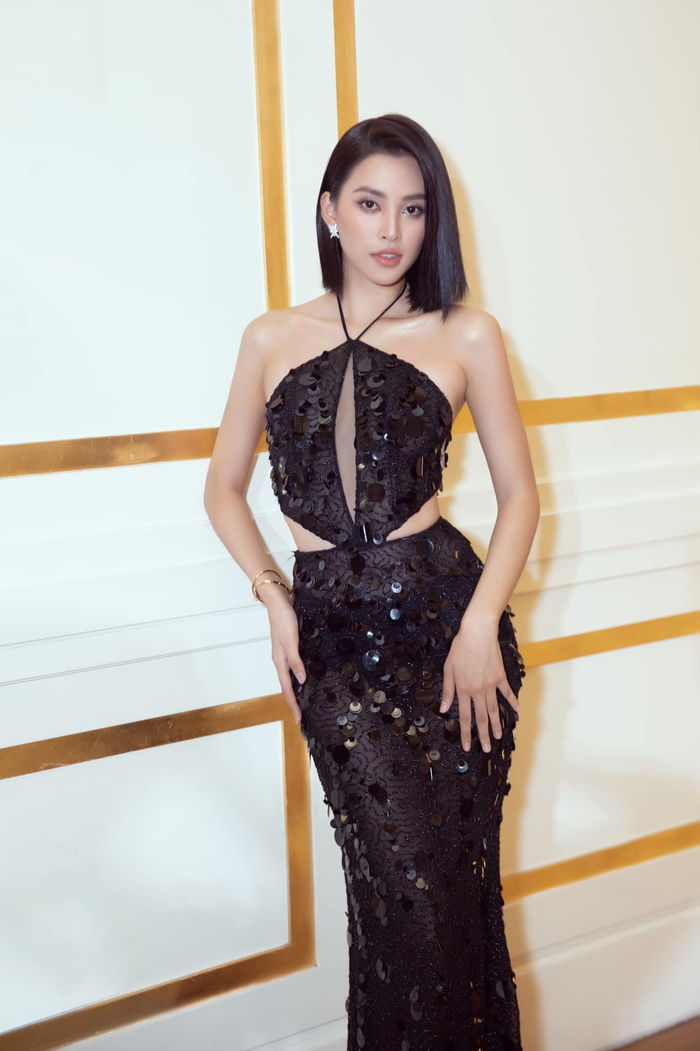 Mỹ nhân Vbiz chuộng tóc ngắn: Huyền Lizzie xinh như búp bê