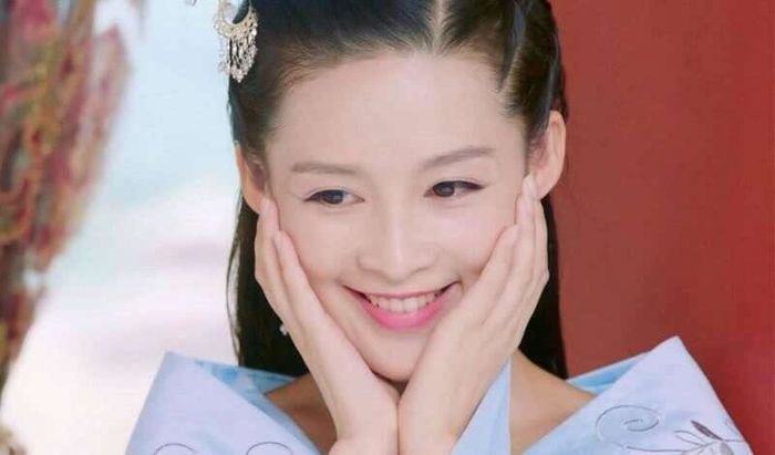 Mỹ nữ tạo dáng cute phô mai que: Tâm Như dịu dàng, Tịnh Y thanh tú