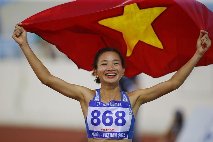 Nguyễn Thị Oanh: Từ quá khó khăn đến VĐV xuất sắc nhất SEA Games 31