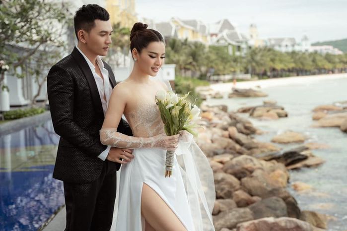 Những cô dâu cá tính nhất Vbiz: Ngô Thanh Vân khoe hình xăm ở cánh tay