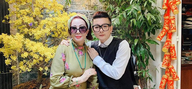Bạn đời trong bóng tối của sao Việt: vợ Khương Ngọc lộ diện sau 5 năm