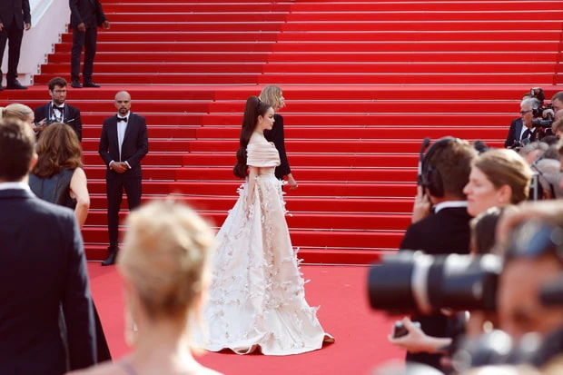 Những lần Lý Nhã Kỳ đọ sắc cùng sao quốc tế trên thảm đỏ Cannes