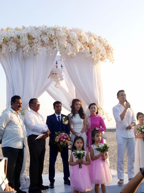 Những sao Việt tổ chức đám cưới siêu lãng mạn trên biển