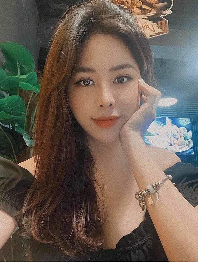 Nữ phi công đẹp nhất Việt Nam: Hành trình từ tiếp viên đến cơ phó