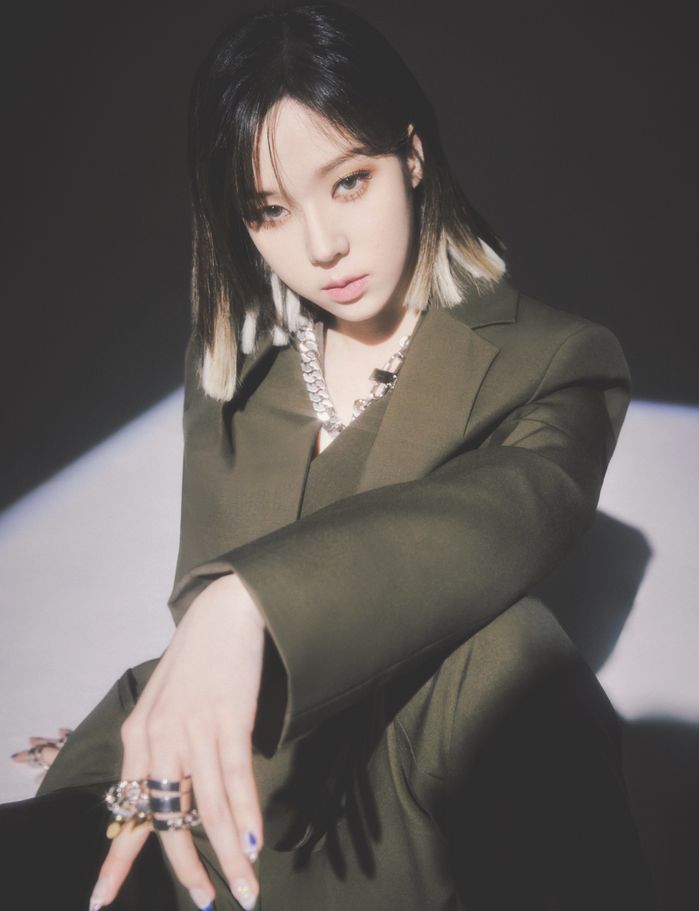 Nữ thần Kpop điển trai vạn người mê: Chị em nhà JYP thi nhau vào top