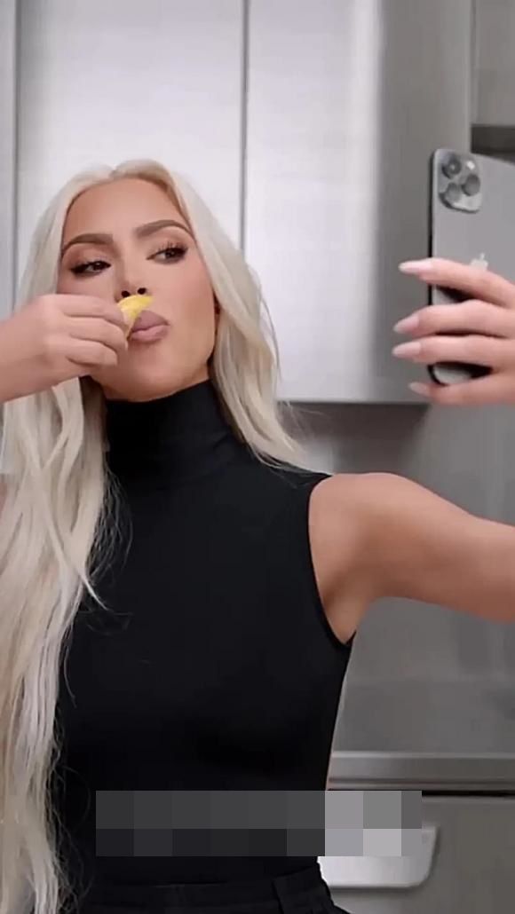 Nữ tỷ phú Kim Kardashian quảng bá bánh nhưng chưa cắn đã khen ngon
