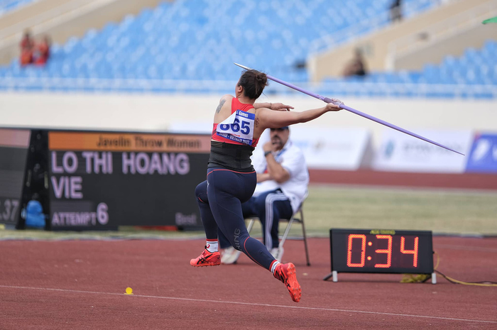 VĐV dân tộc Thái phá kỷ lục SEA Games giành HCV đầu tiên cho Việt Nam