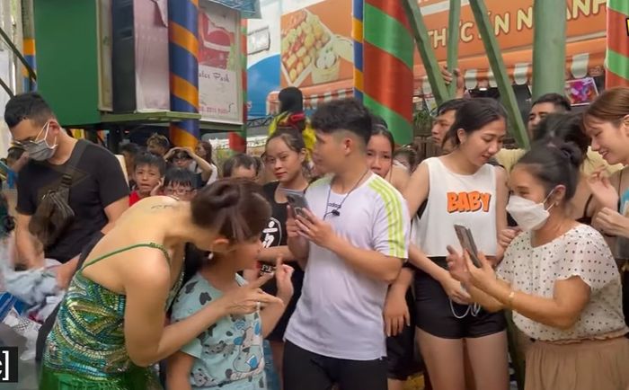 Phương Trinh Jolie lần đầu chạy show sau đám cưới, có trai đẹp bấm đĩa