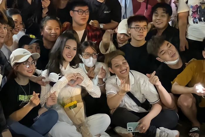 Sao Việt bị fan quay lưng: Rich kid mê Ngọc Trinh tuyên bố hối hận