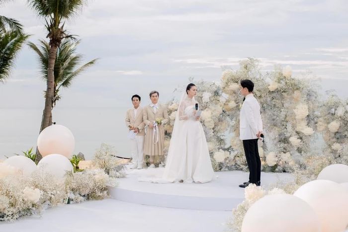 Sao Việt đi đám cưới hot hơn nhân vật chính: Nam Trung mặc váy