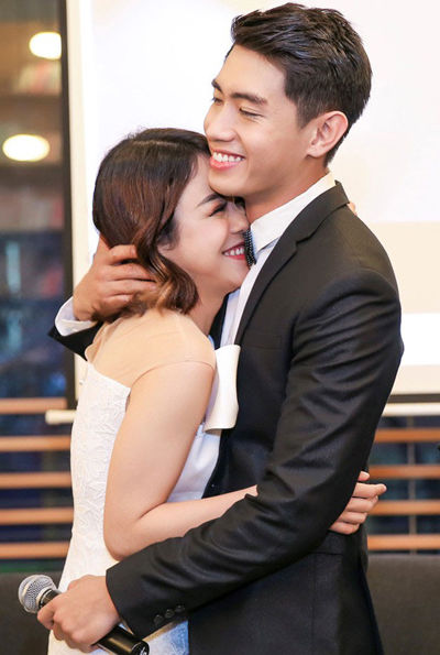 Sao Việt sau chia tay: Cát Phượng vẫn đến đám cưới dù không được mời