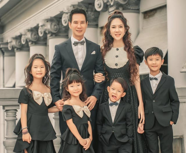 Sao Việt kỷ niệm hôn nhân thập kỷ: Thanh Thúy - Đức Thịnh 14 năm