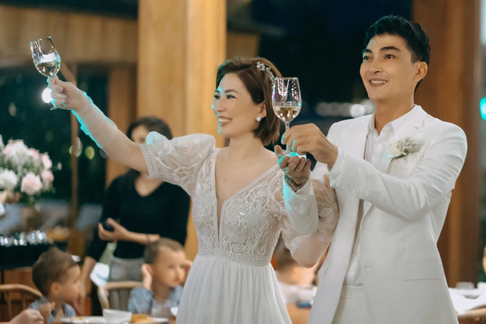 Sao Việt mời khách giới hạn trong đám cưới: Khương Ngọc chỉ 20 người