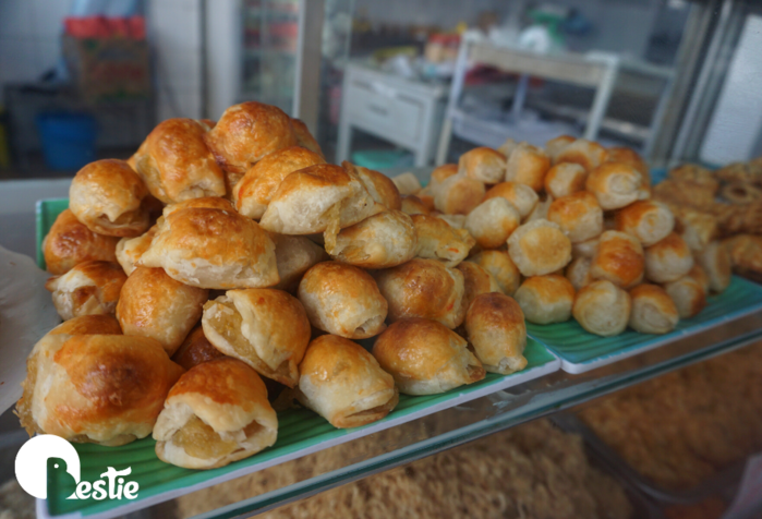 Tiệm bánh quê hơn 60 năm giữa lòng Sài Gòn: Đồng giá 6 nghìn/cái