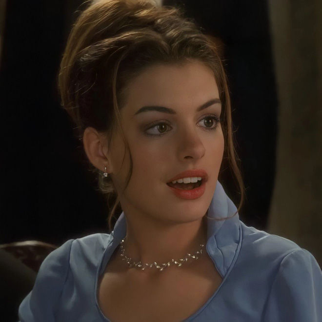 Visual 40 tuổi ai nhìn cũng muốn xỉu up xỉu down của Anne Hathaway