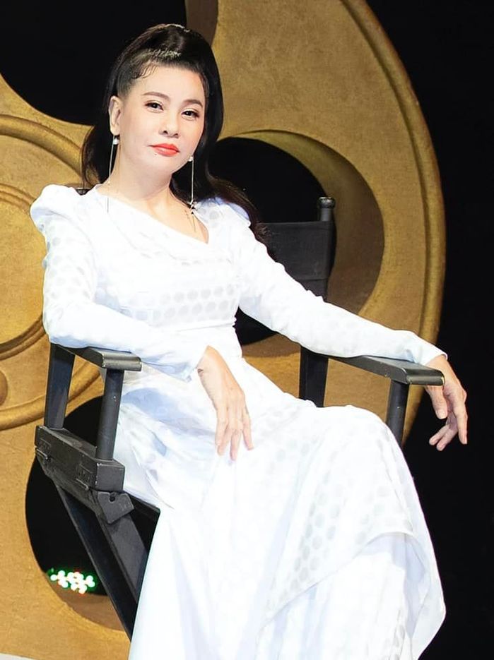 Cát Phượng tái xuất sau chia tay, tổ chức sinh nhật đầy ắp sao Việt