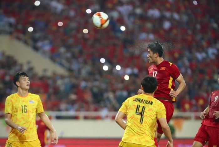 Cầu thủ Nhâm Mạnh Dũng: Từ hot boy sân cỏ đến người hùng SEA Games 31