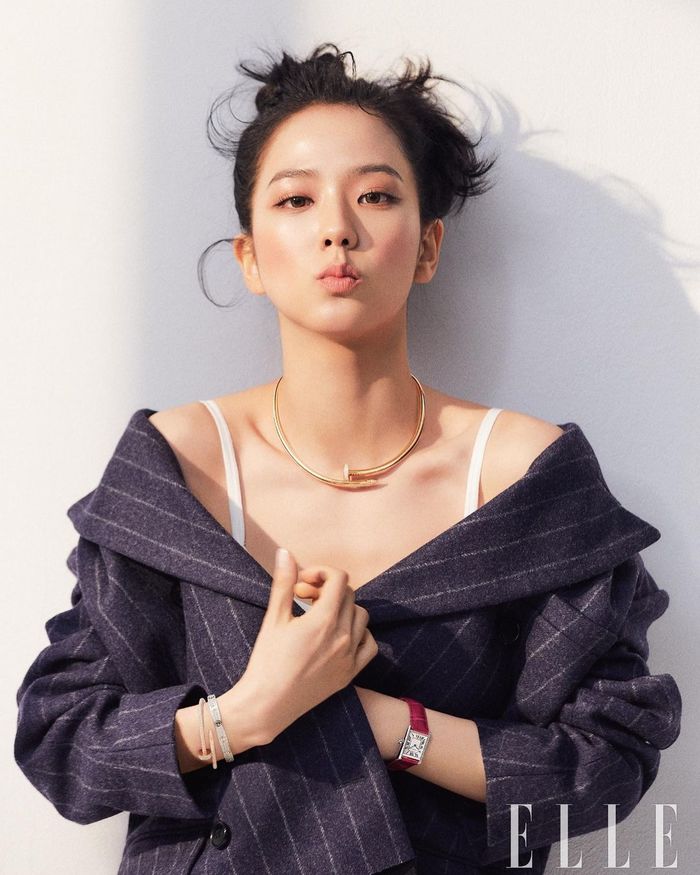 28 tuổi Jisoo viên mãn đủ đường: Body đỉnh chóp anti không dám chê