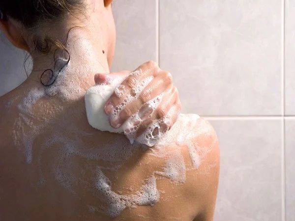 5 dấu hiệu kiệt sức của làn da dưới nắng nóng và cách khắc phục