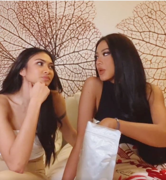 Á hậu Kim Duyên mở màn với outfit đầu tiên, đãi bạn bè quốc tế khô gà