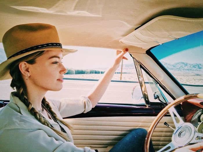 Amber Heard tiêu 158 tỷ đồng hậu ly hôn: Du lịch, ăn uống chanh sả