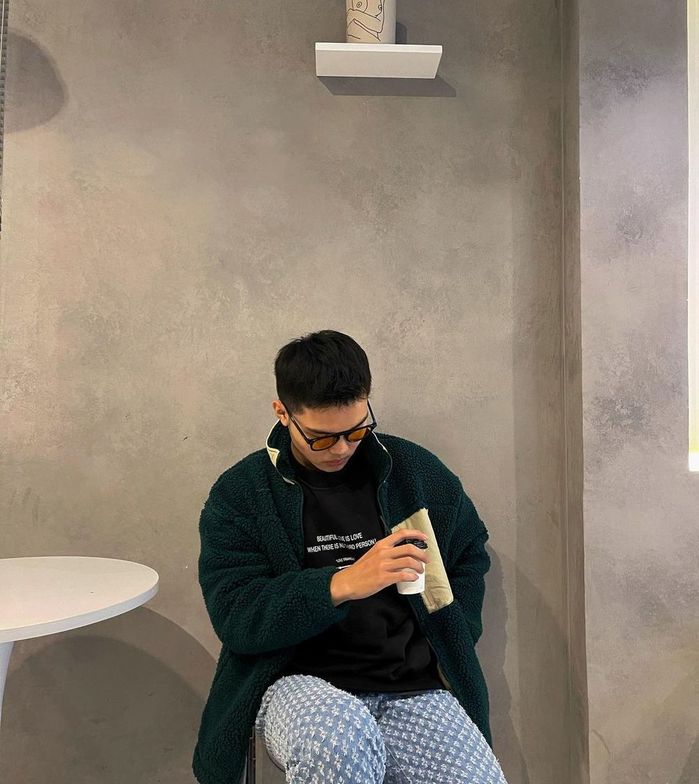 Ảnh du lịch Hạ Long của nhà Hòa Minzy sau 13 năm: cậu út cao vượt trội