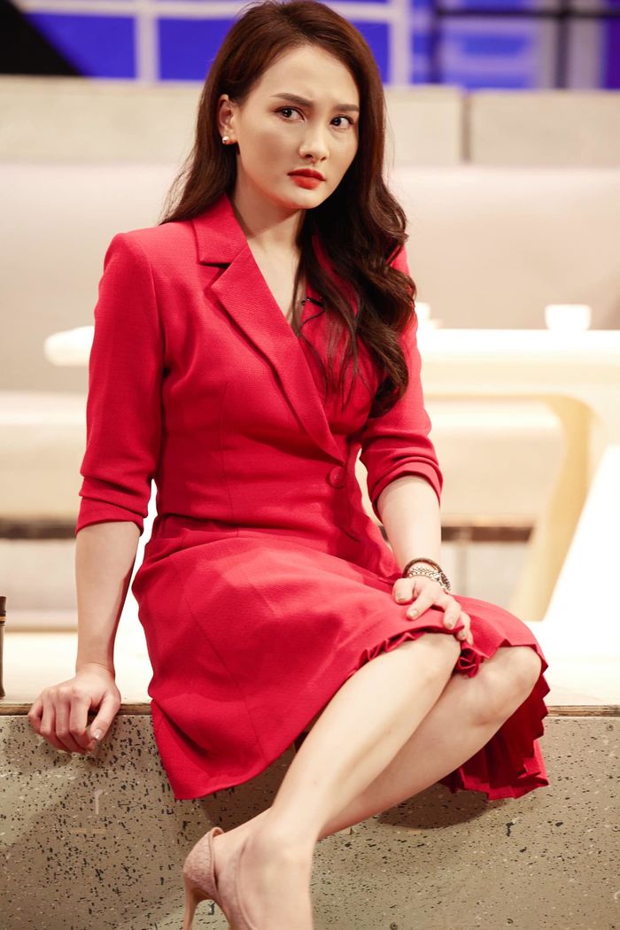 Ảnh hot sao Việt 10/6: Hương Ly lọt top nguy hiểm tại HHHV Việt Nam