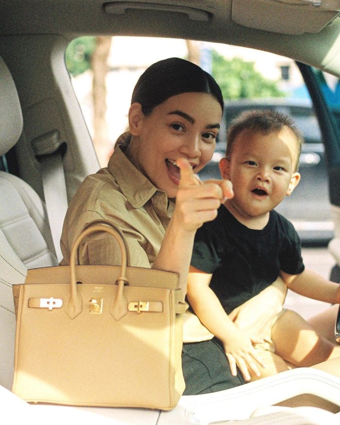 Ảnh hot sao Việt 9/6: Phương Thanh - Doãn Chí Kiên diện đồ đôi