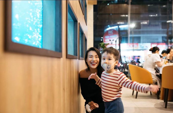 Mỹ nhân Việt vẫn muốn tự tay chăm con dù khá bận công việc