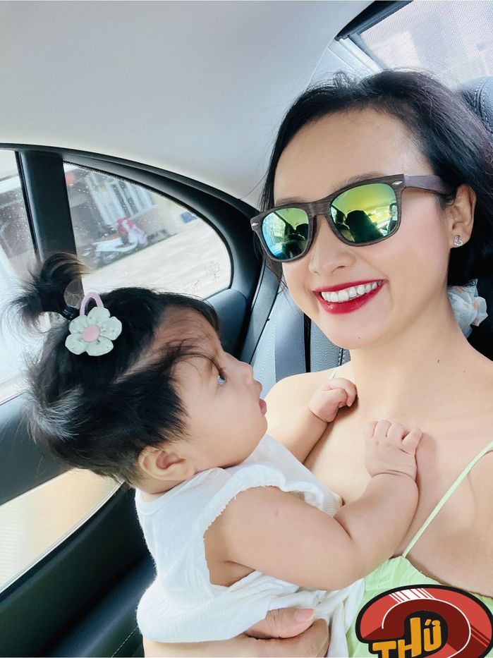 Bảo Thy ngày càng chăm khoe ảnh chồng: chẳng ngại dìm bạn đời tới bến