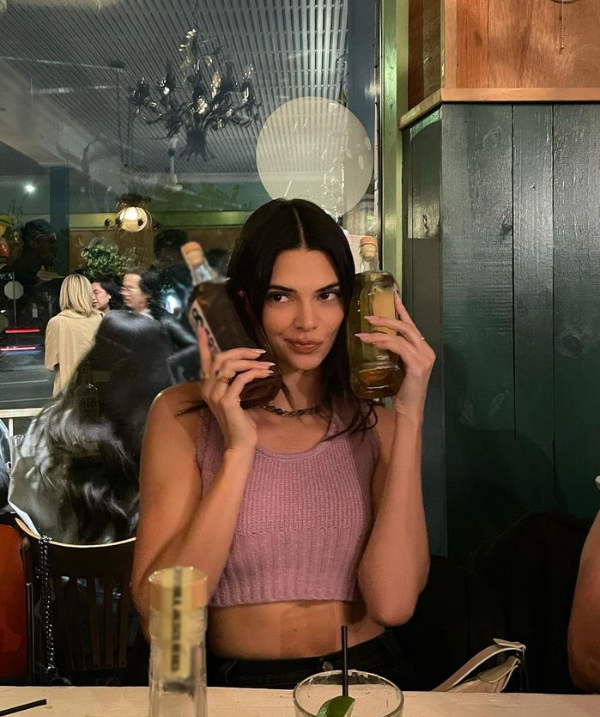Cách chị em tỷ phú Kardashian giàu nứt vách: Kinh doanh là chân ái