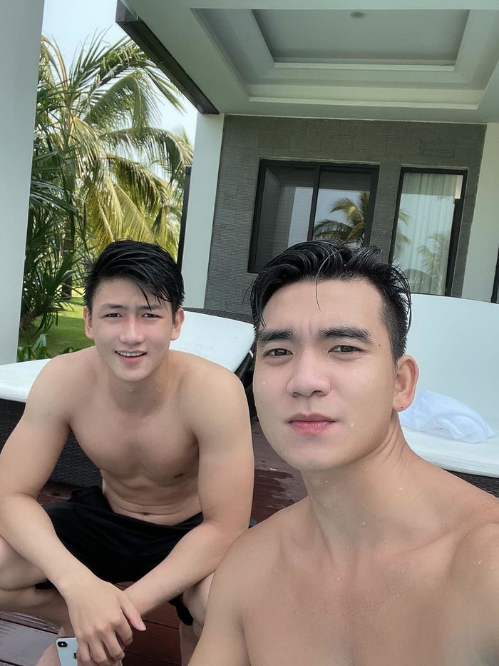 Cặp hot boy làng xiếc: Nổi tiếng nhờ tài năng và ngoại hình vượt bậc