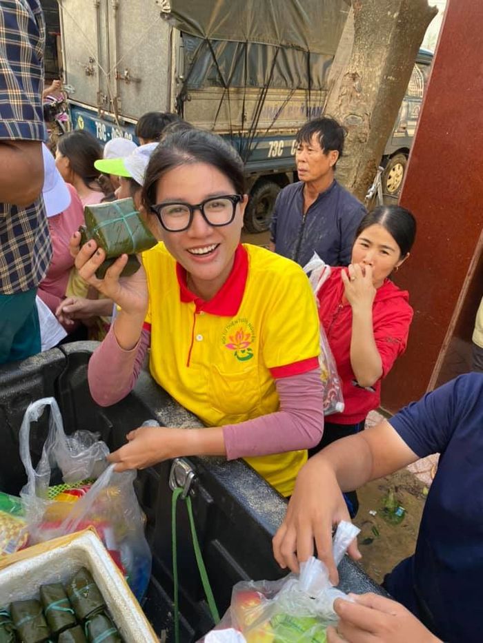 Cát-xê của Trang Trần quy ra thành nhà tình thương, 100% làm từ thiện