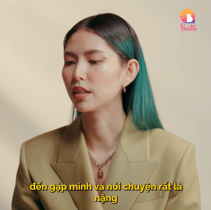 Chân ướt chân ráo làm mẫu, TyhD từng bị đàn chị hoạnh họe